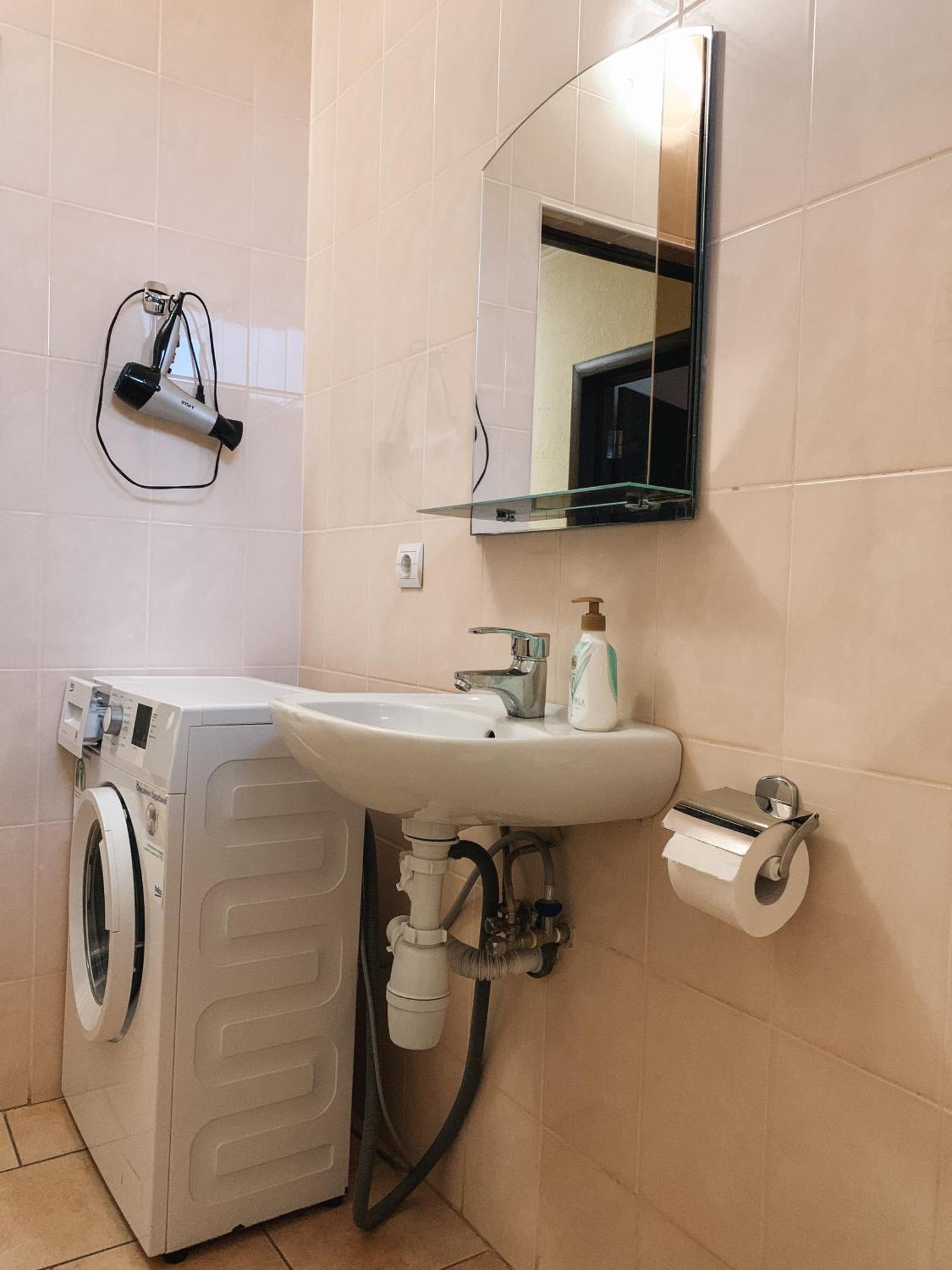 Apartments Domovik Parkaniya, 2A Mukačevo Esterno foto