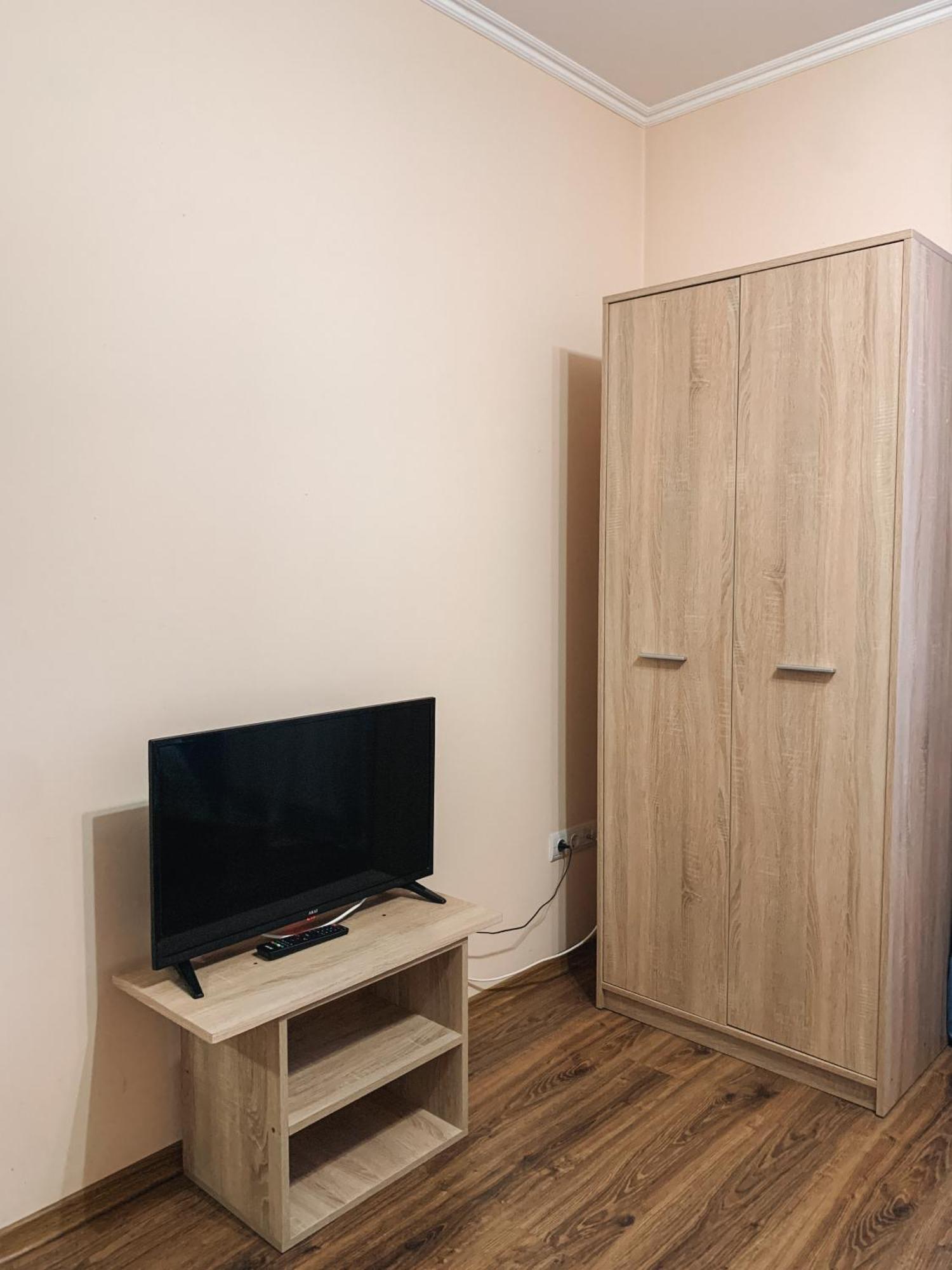 Apartments Domovik Parkaniya, 2A Mukačevo Esterno foto